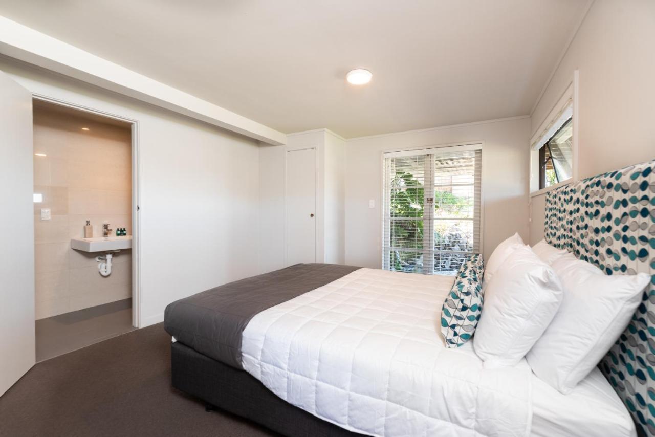 The Tide Watcher - Okiato Holiday Home Opua Exterior photo